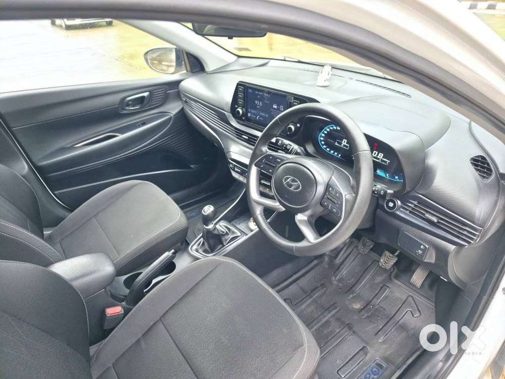 Hyundai New I20 1.2 Asta Mt, 2023, Petrol