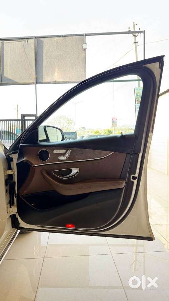 Mercedes-benz E-class E220d Lwb, 2019, Diesel