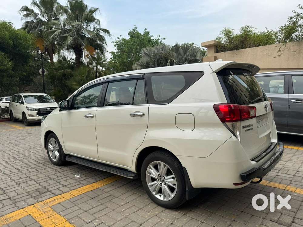 Toyota Innova Crysta 2.8 Zx At 7 Seater, 2018, Diesel
