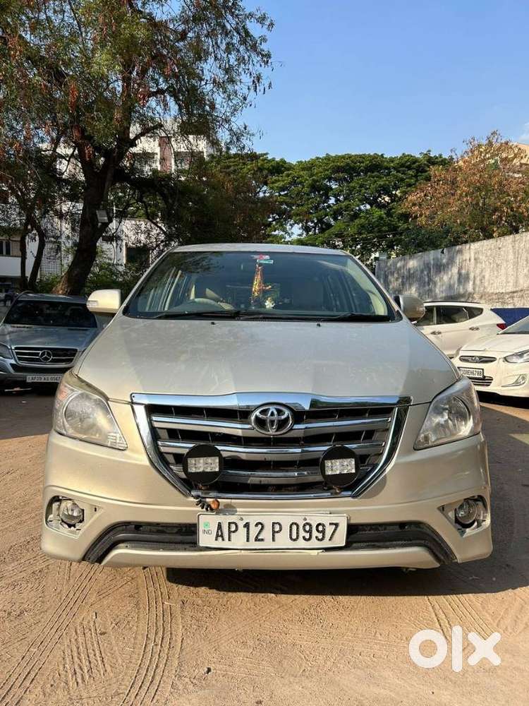 Toyota Innova 2.5 V 7 Str, 2013, Diesel