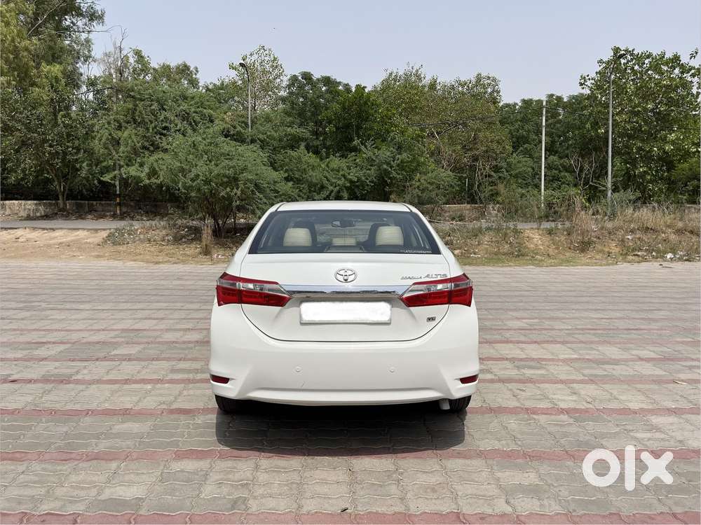 Toyota Corolla Altis 2013-2017 Vl At, 2016, Petrol