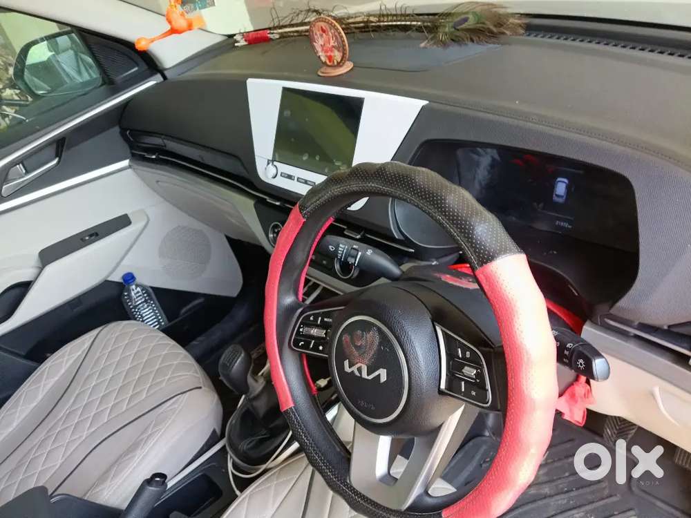 Kia Carens Luxury 2024