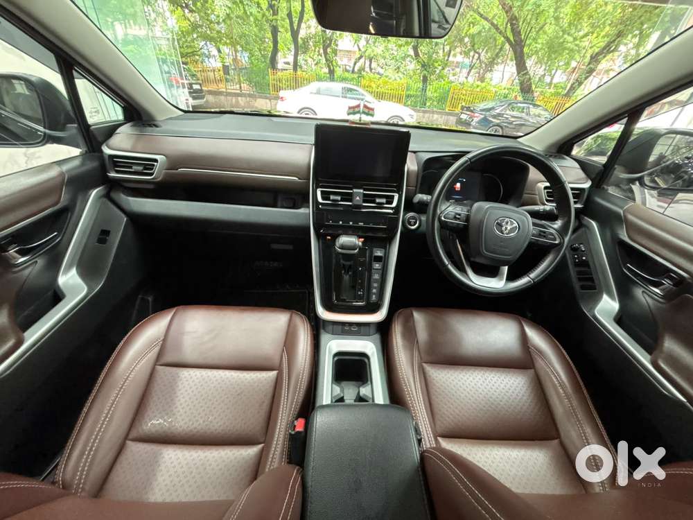Toyota Innova Hycross 2.0 Vx Hybrid 7 Str, 2025, Petrol