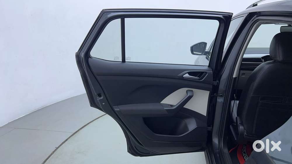 Volkswagen Taigun 1.0 Tsi Highline At, 2022, Petrol