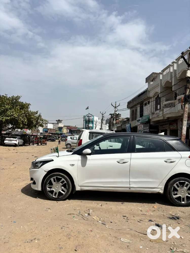 Hyundai I20 2015 Cng & Hybrids 820000 Km Driven