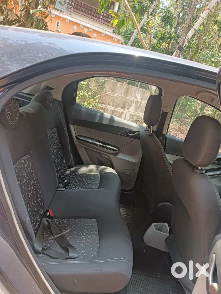 Tata Tiago 2022 Petrol 29760 Km Driven