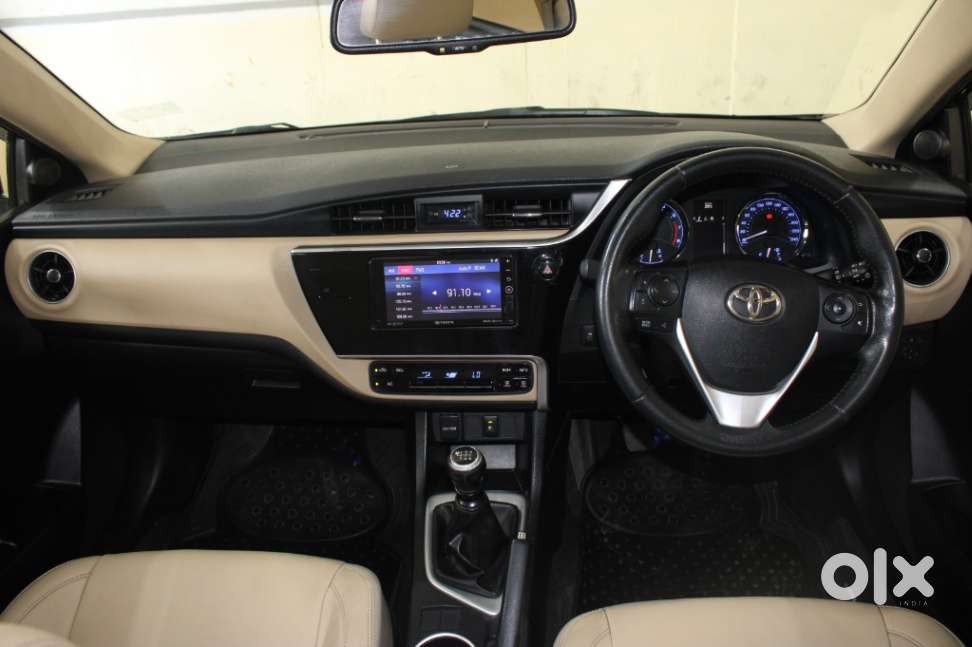 Toyota Corolla Altis 1.8 Gl, 2017, Petrol