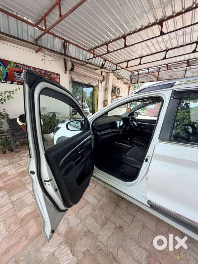 Maruti Suzuki Xl6 1.5 Zeta Mt, 2023, Petrol