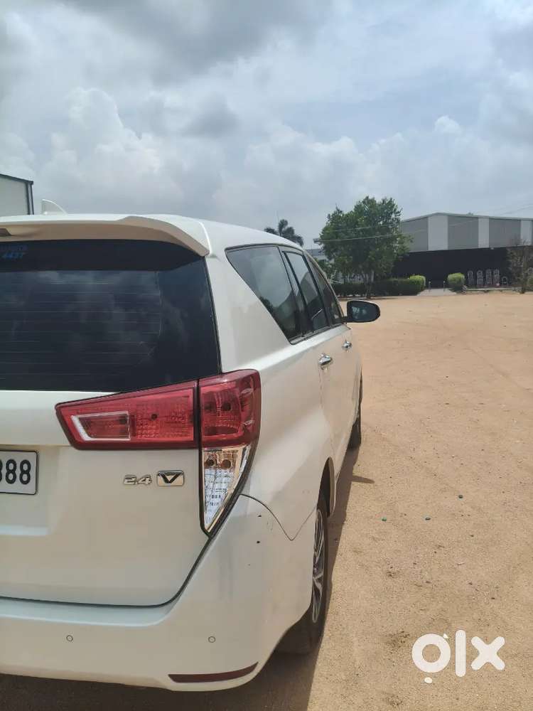 Toyota Innova Crysta 2.4 V 2021 Fancy Number