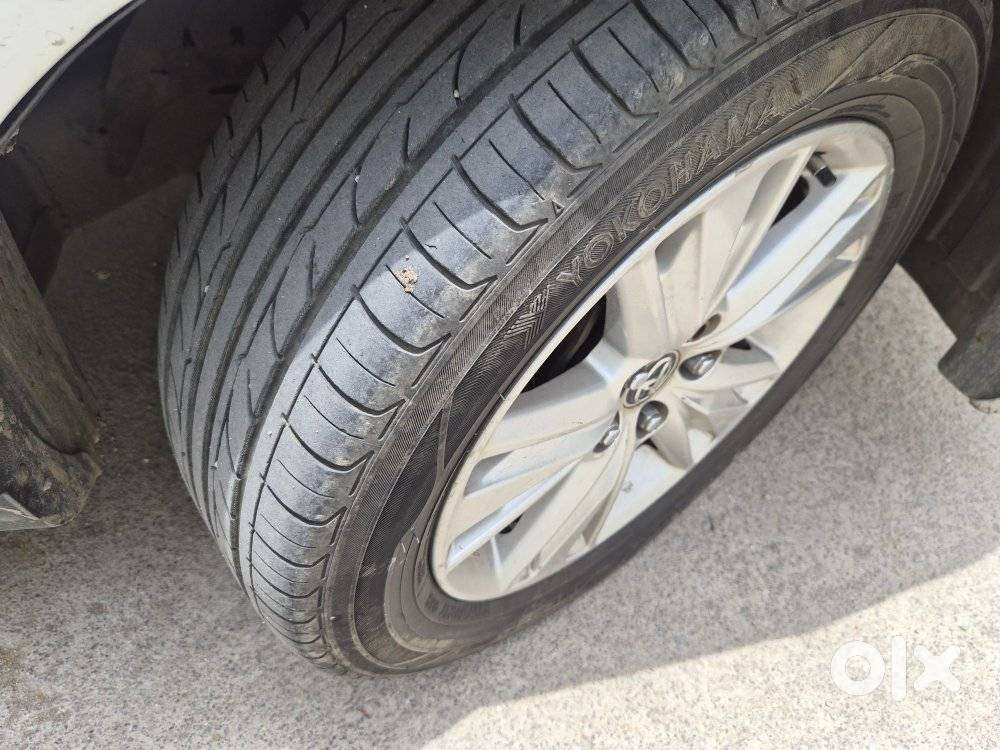 Toyota Innova Crysta 2.8z Automatic, 2016, Diesel