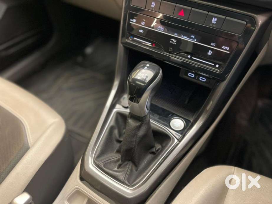 Volkswagen Taigun 1.0 Tsi Topline, 2022, Petrol