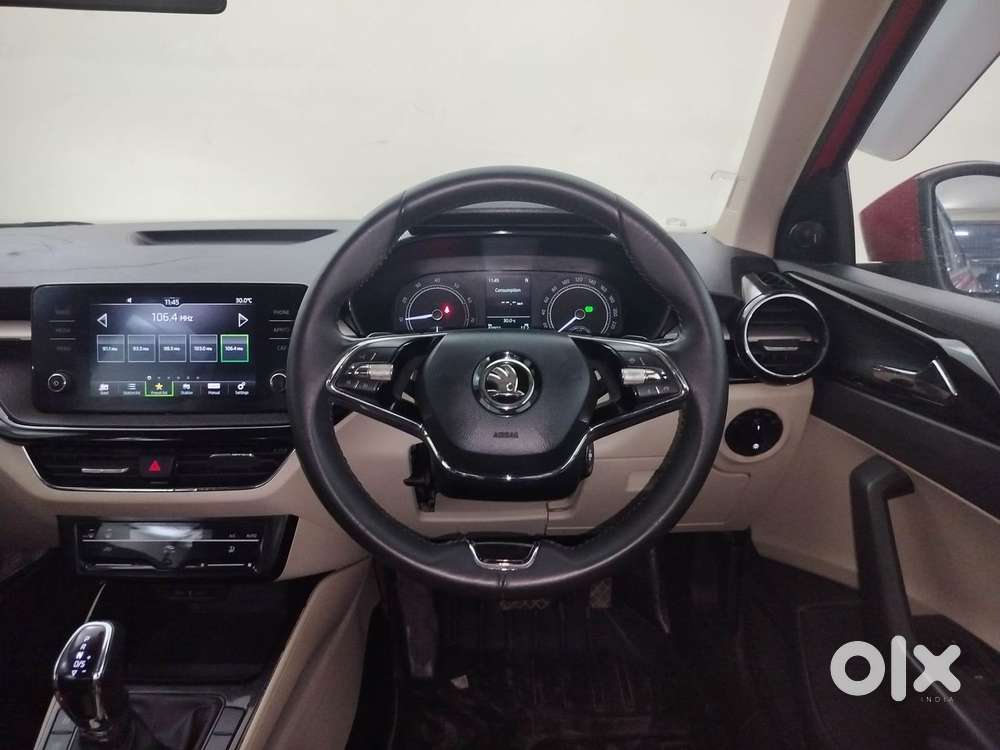 Skoda Slavia Ambition 1.0l Tsi At, 2022, Petrol
