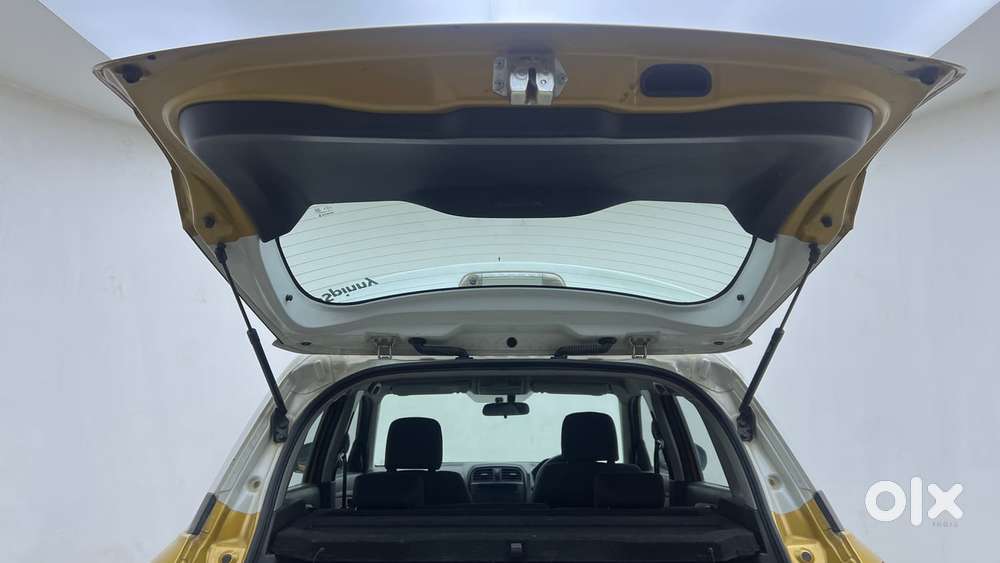 Maruti Suzuki Vitara Brezza Zdi Plus, 2017, Diesel