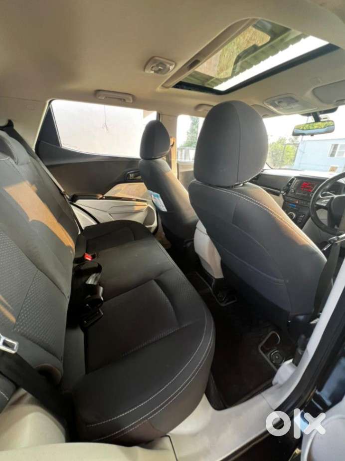 Mahindra Xuv300 W6 Diesel, 2023, Diesel