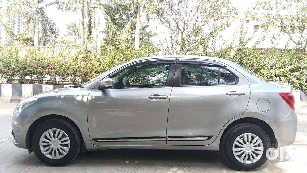 Maruti Suzuki Dzire 1.2 Vxi Amt, 2022, Petrol