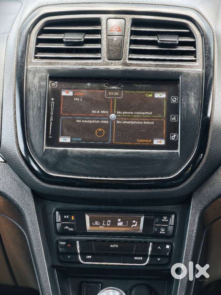 Maruti Suzuki Brezza Zdi+ Dual Tone, 2017, Diesel
