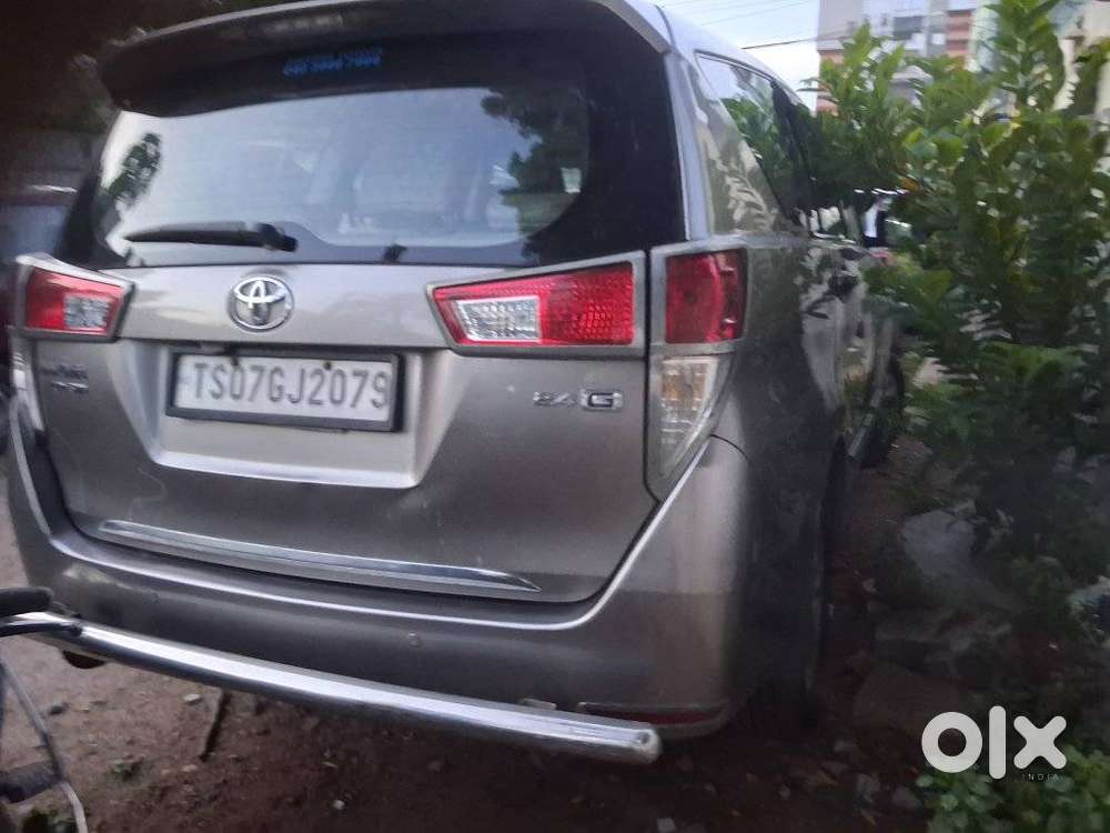 Toyota Innova Crysta 2.4 G Plus Mt 8 Str, 2018, Diesel