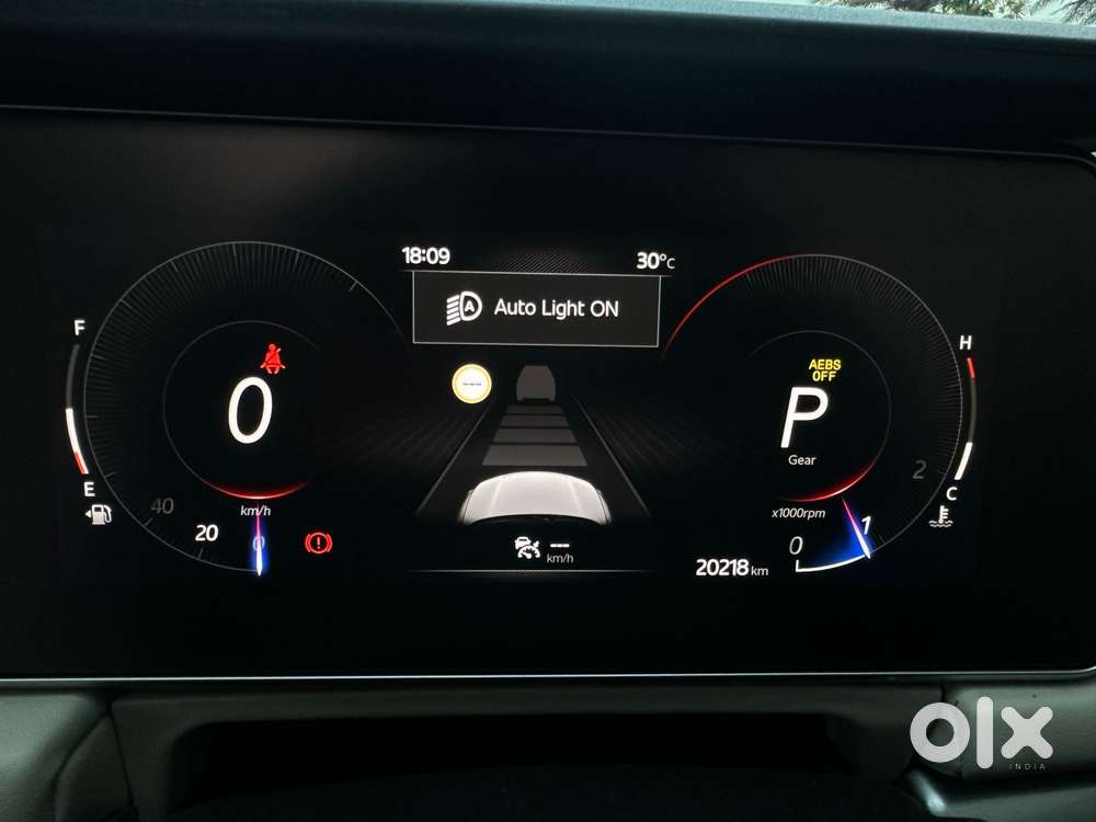 Mahindra Xuv700 2.0 Ax 7 Petrol At Luxury Pack Str, 2024, Petrol