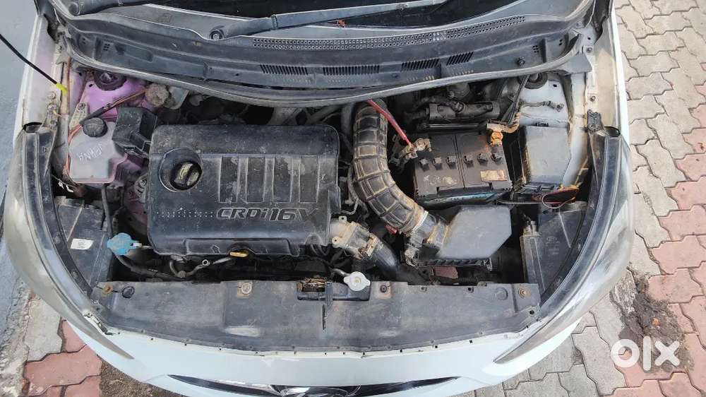 Hyundai Verna 2012