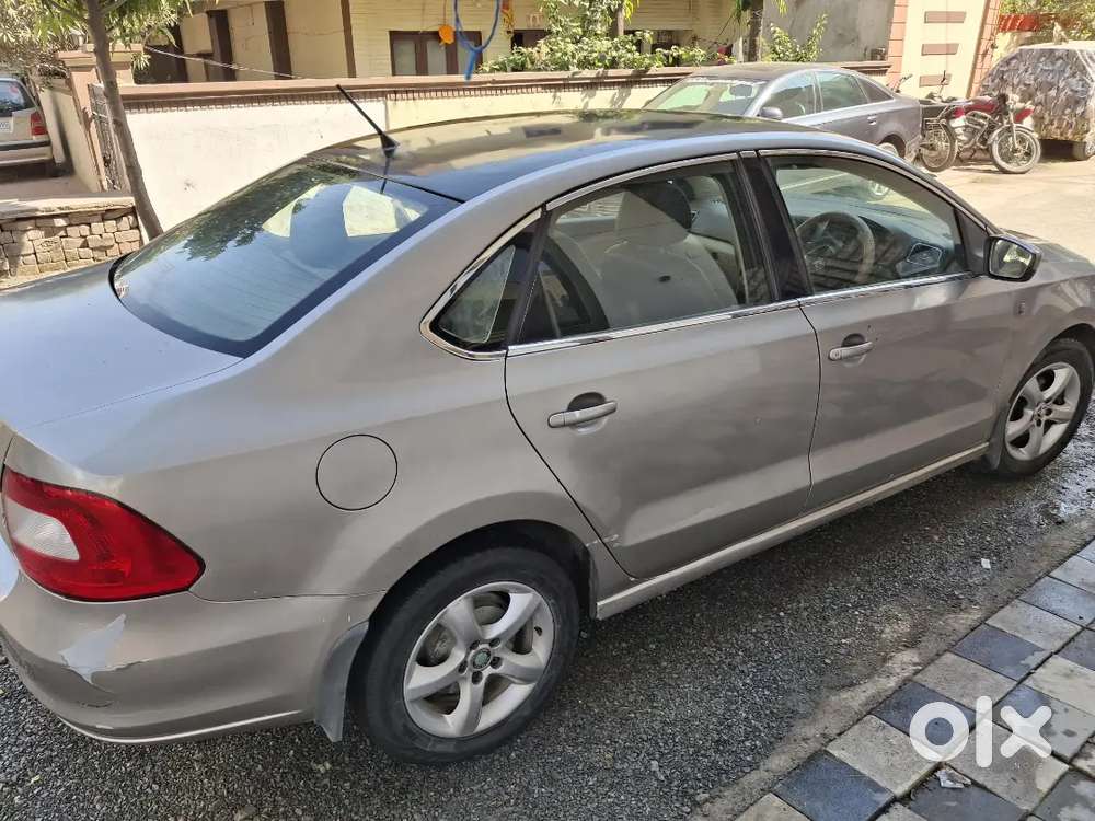 Skoda Rapid Elegance 2012
