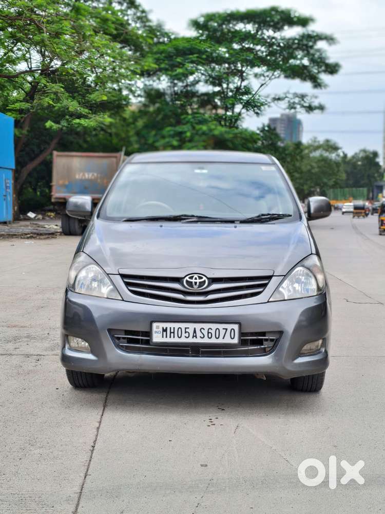 Toyota Innova 2004-2011 2.5 G4 Diesel 8-seater, 2010, Diesel