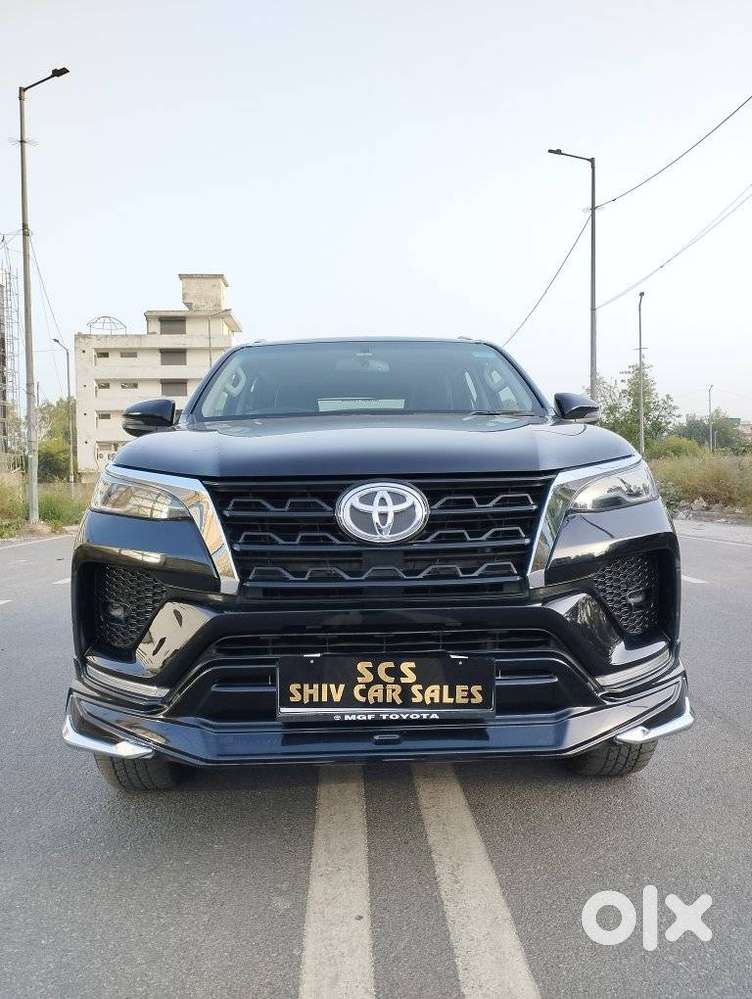 Toyota Fortuner 4x2 At 2.7 Petrol, 2025, Petrol