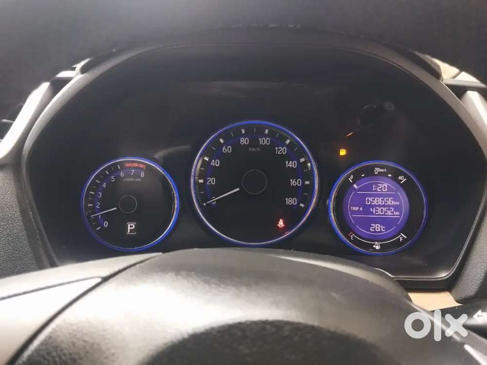 Honda Amaze Vx 2016 Showroom Track