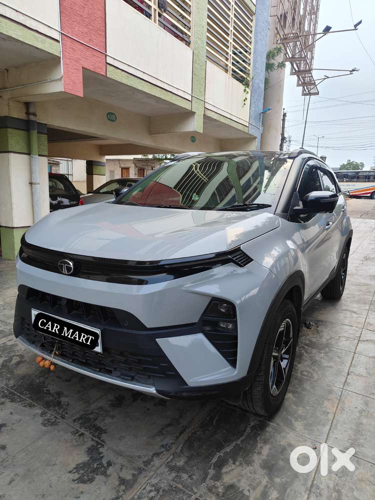 Tata Nexon Creative Plus 1.2 Revotron Petrol 6 Mt, 2025, Petrol