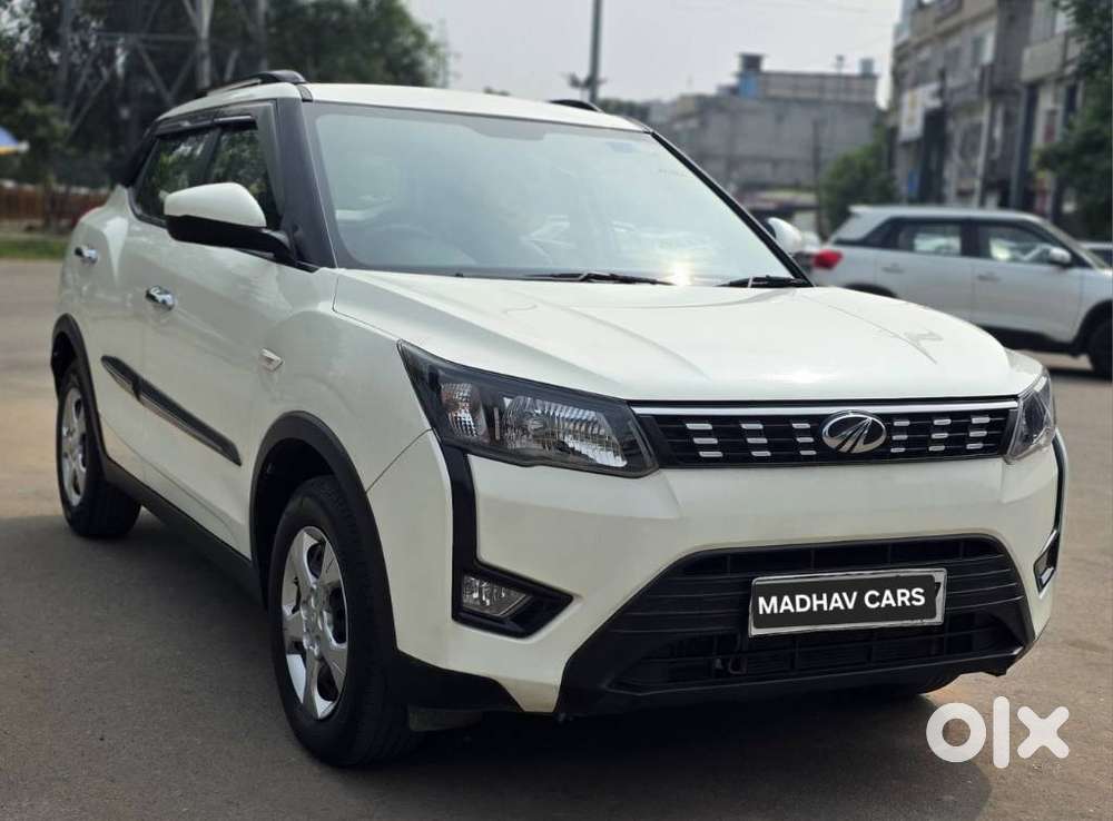 Mahindra Xuv300 W6, 2022, Petrol