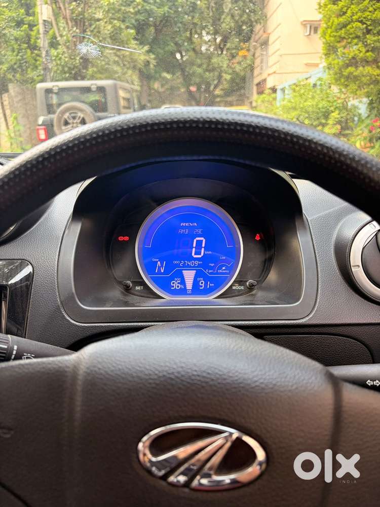 Mahindra E2o Electric 27403 Km Driven