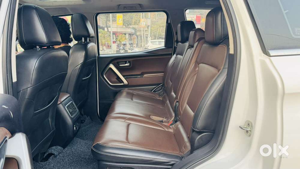 Mahindra Scorpio-n 2.2 Z8 Diesel Mt 4wd 7 Str, 2023, Diesel