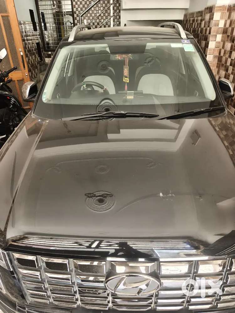Hyundai Venue Petrol Manual 19000 Km 2022
