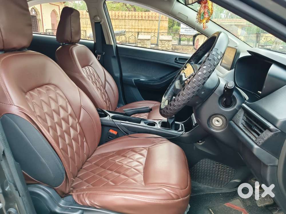Tata Nexon Smart Plus1.2 Revotron Petrol 5 Mt, 2024, Cng & Hybrids