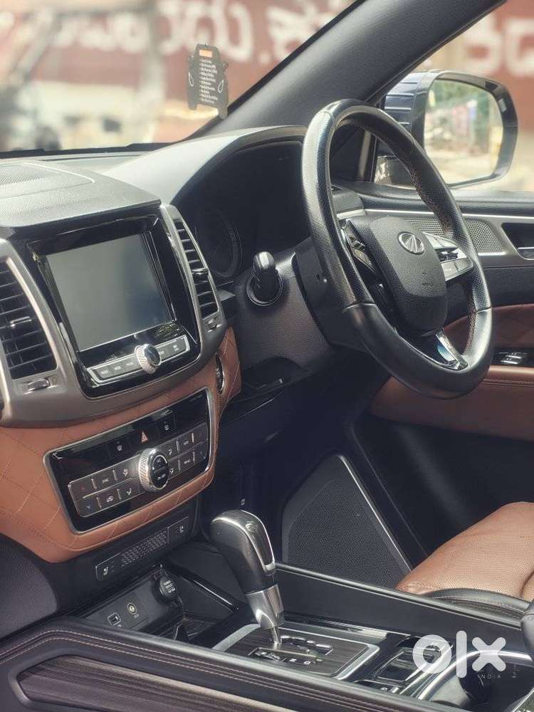 Mahindra Alturas G4 4x2 At, 2022, Diesel