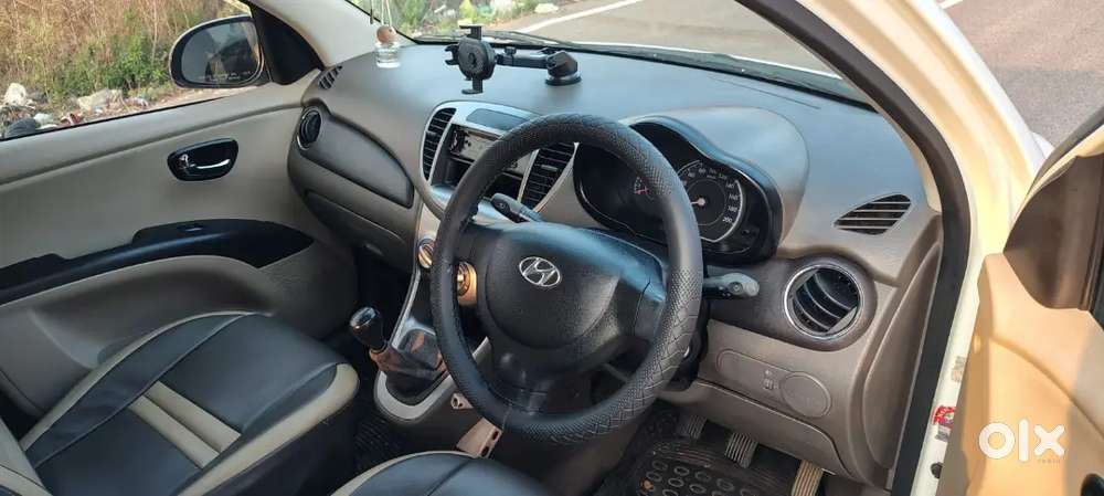 Hyundai I10 Magna At 2012 Model