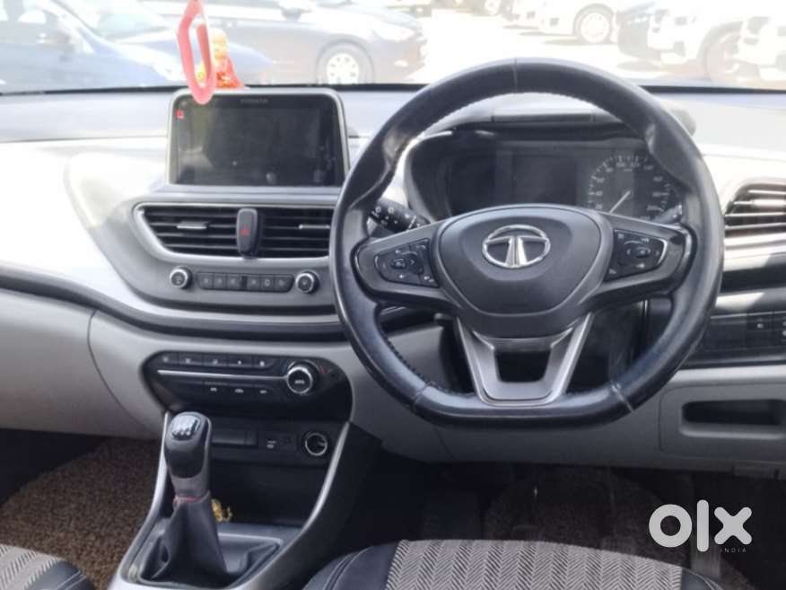 Tata Altroz Xz, 2021, Petrol