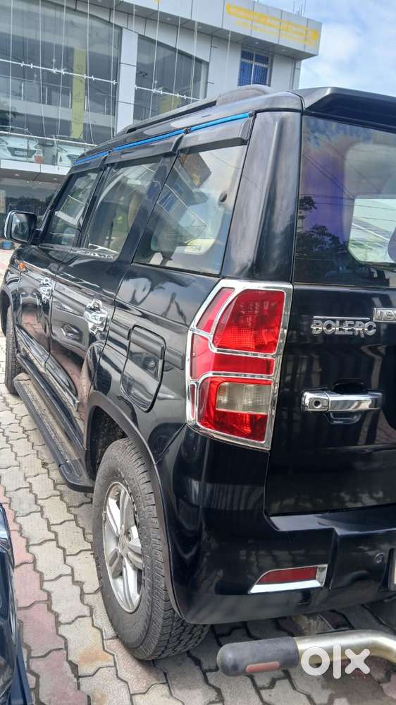Mahindra Bolero Neo Plus N10, 2022