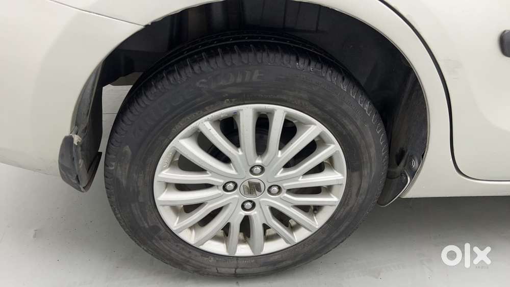 Maruti Suzuki Dzire 1.2 Zxi Amt, 2019, Petrol