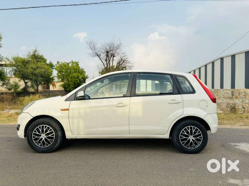 Ford Figo 2010-2012 Diesel Zxi, 2011, Diesel