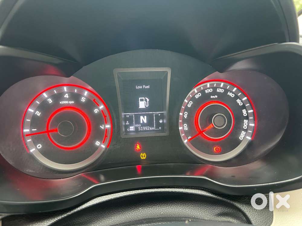 Mahindra Xuv300 1.2 W6 Amt Petrol, 2023, Petrol