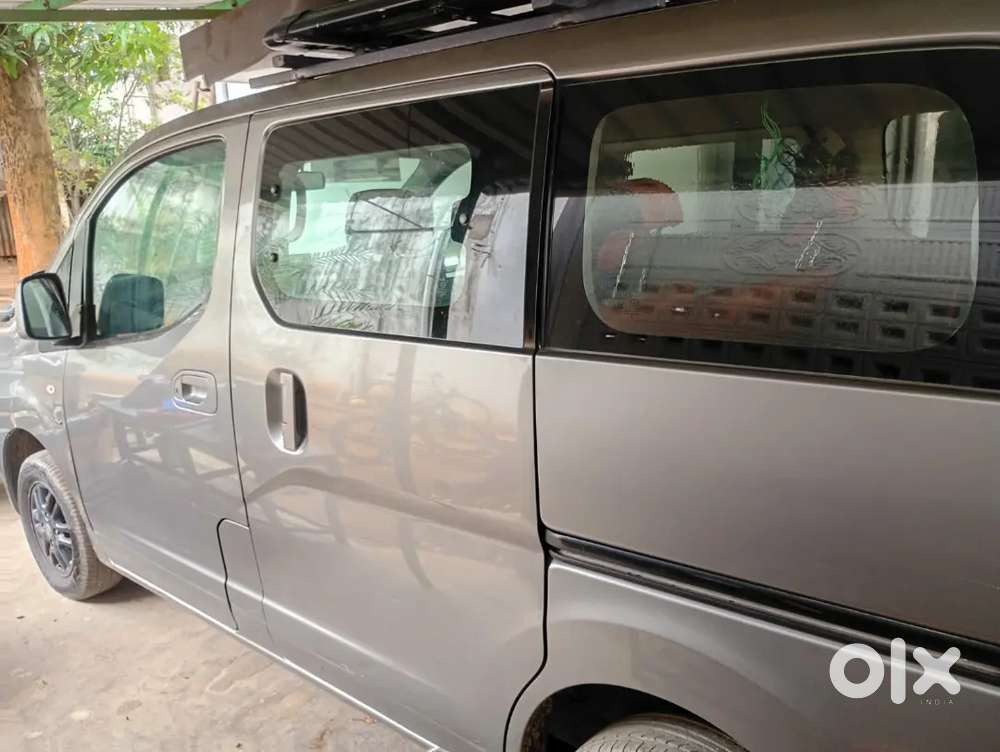 Nissan Evalia 2014 Diesel Well Maintained