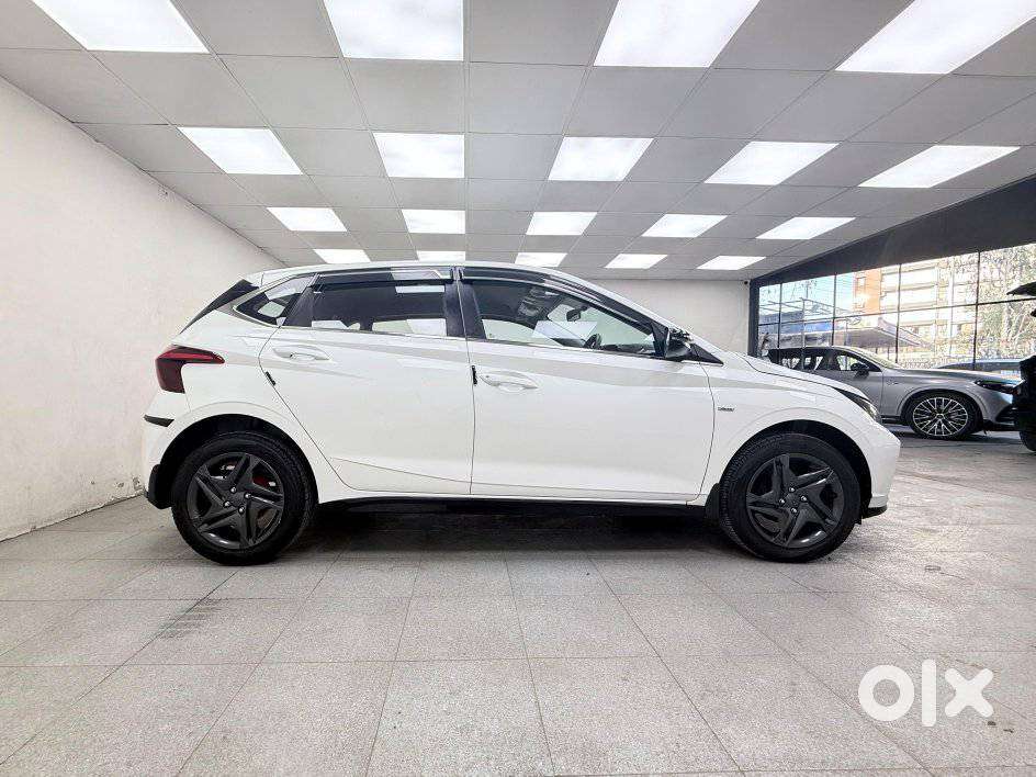 Hyundai I20 Sportz 1.2 Ivt, 2023, Petrol