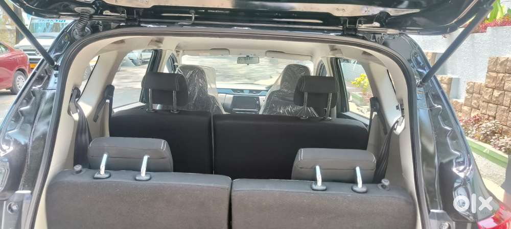 Renault Triber Rxt, 2025, Petrol