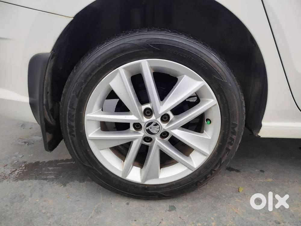 Skoda Rapid 1.6 Mpi Style, 2018, Petrol