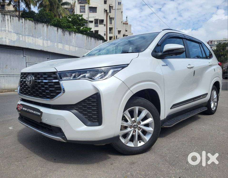 Toyota Innova Hycross 2.0 Vx Hybrid 8 Str, 2023, Petrol