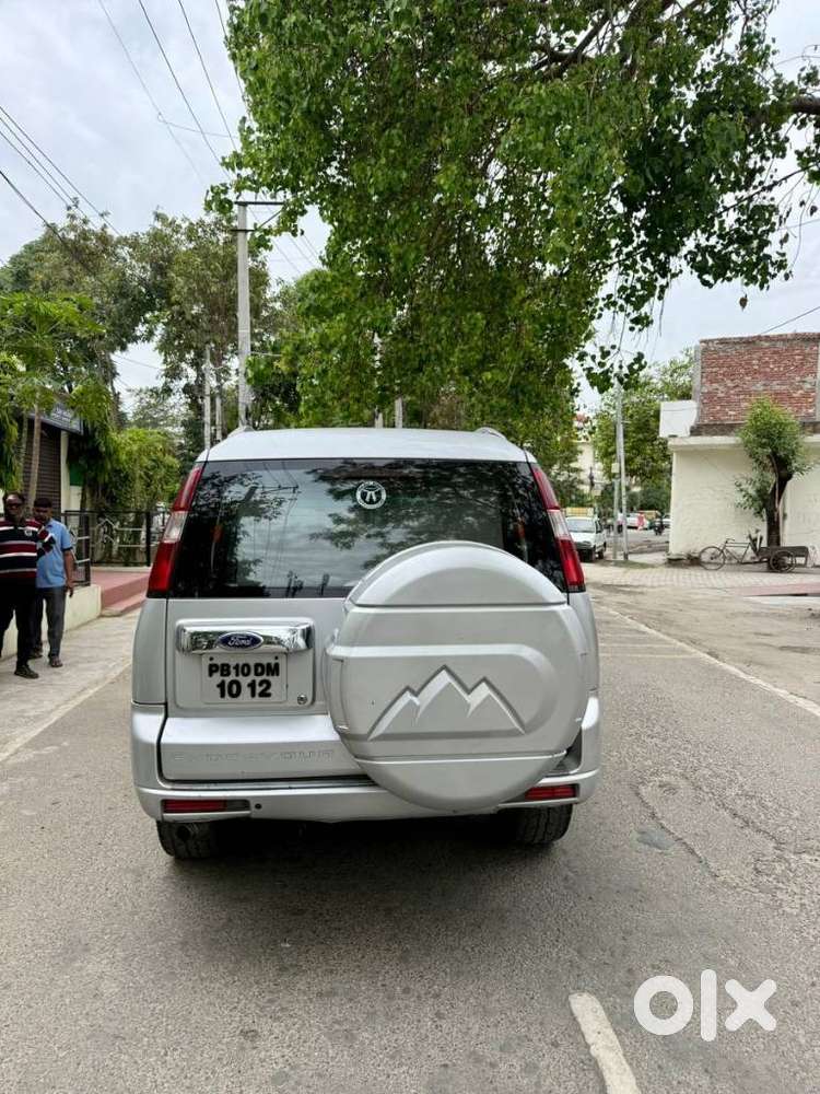 Ford Endeavour 2003-2013 2.5l 4x2 Mt, 2012, Diesel