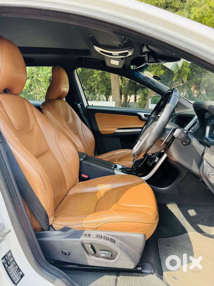 Volvo Xc60 D5 Awd Automatic, 2016, Diesel