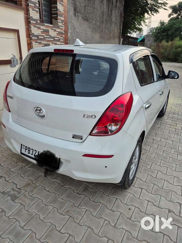 Hyundai I20 Sportz Petrol 2014