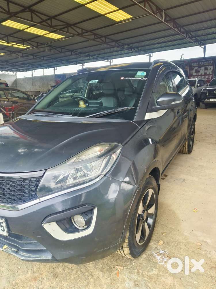 Tata Nexon 1.2 Revotron Xz Plus Dual Tone, 2018, Diesel