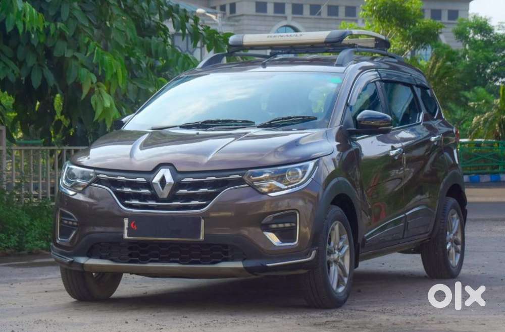 Renault Triber Rxz, 2023, Petrol